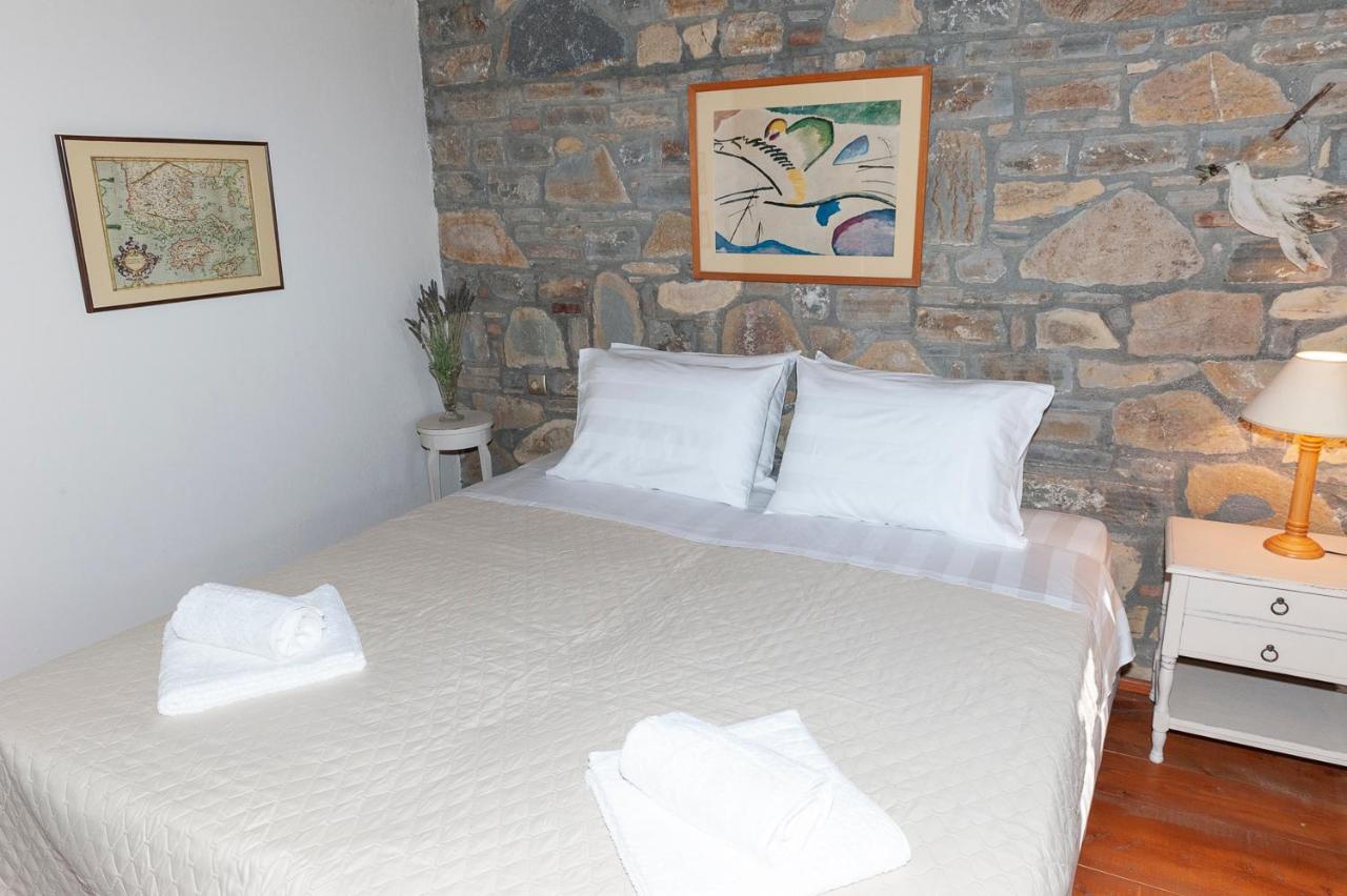 Oceanis Cottage House Ormos Koumeikon Exterior photo