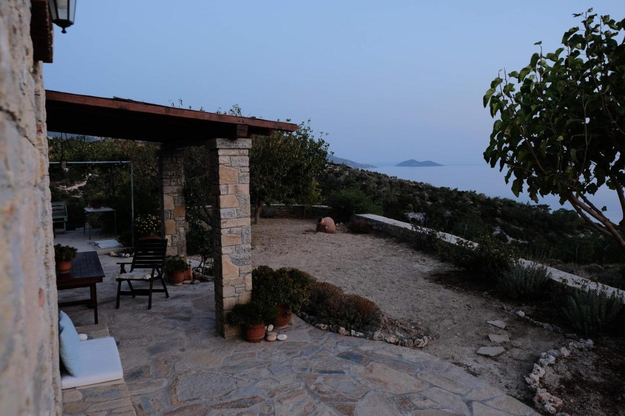 Oceanis Cottage House Ormos Koumeikon Exterior photo